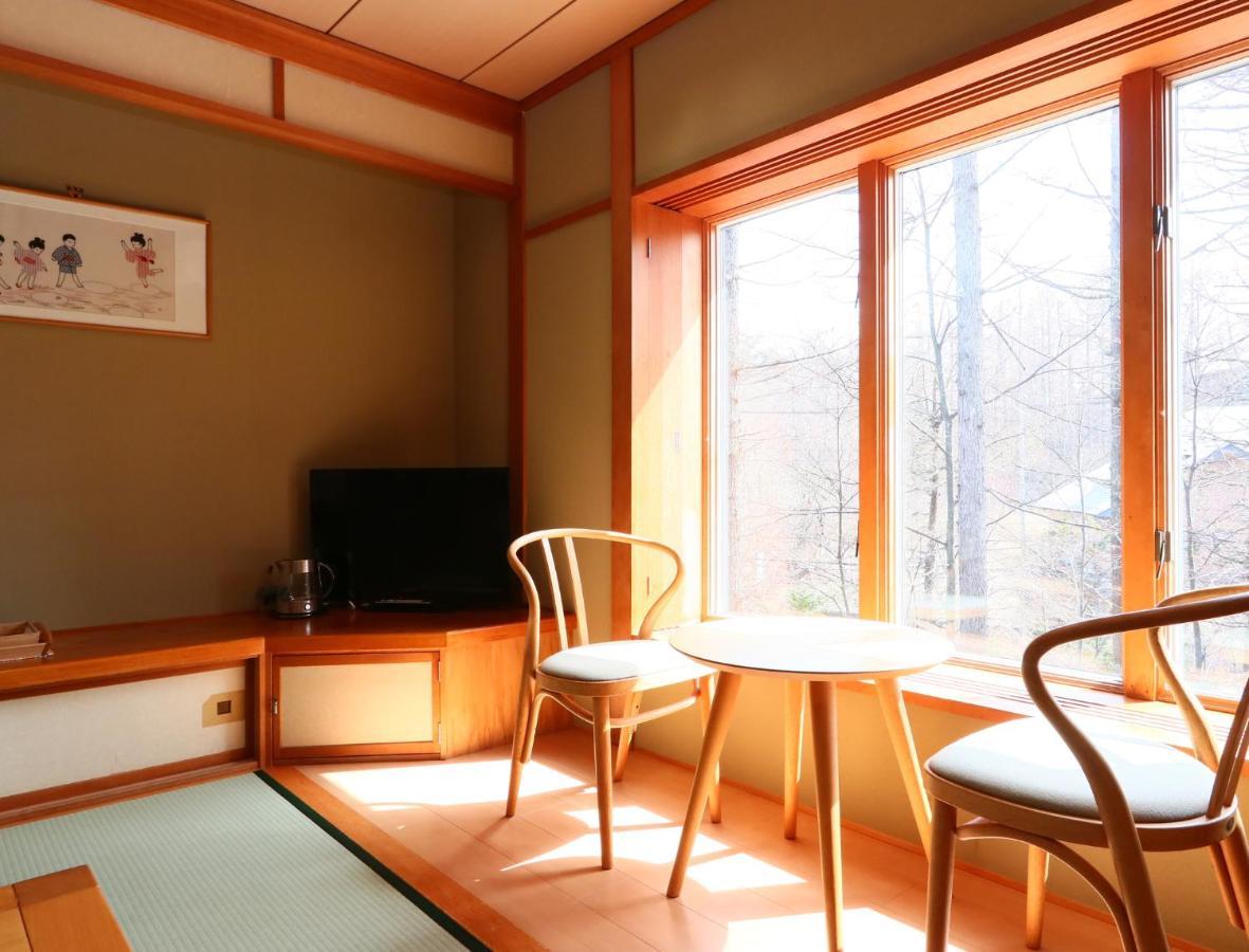 Bed and Breakfast Ryosha Tsukiakari à Yamanakako Extérieur photo