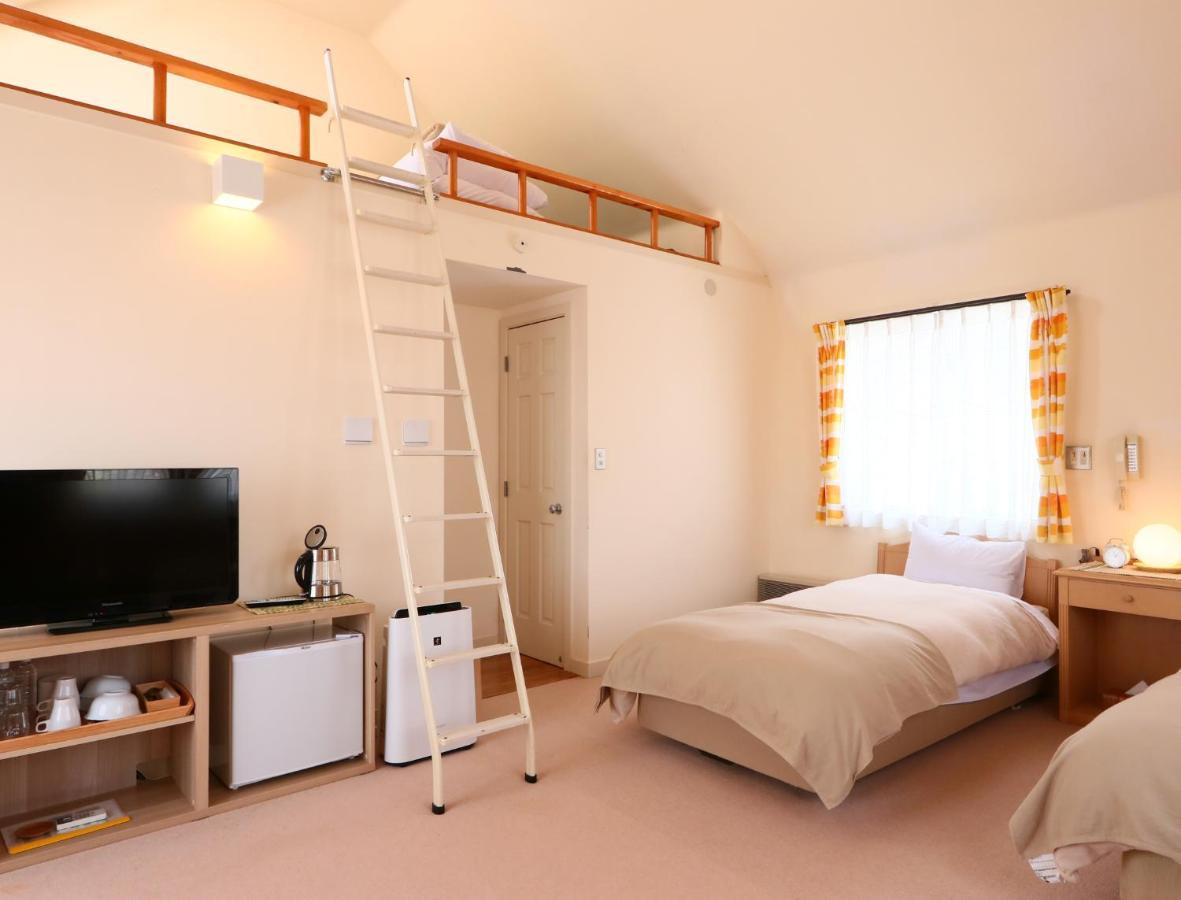Bed and Breakfast Ryosha Tsukiakari à Yamanakako Extérieur photo