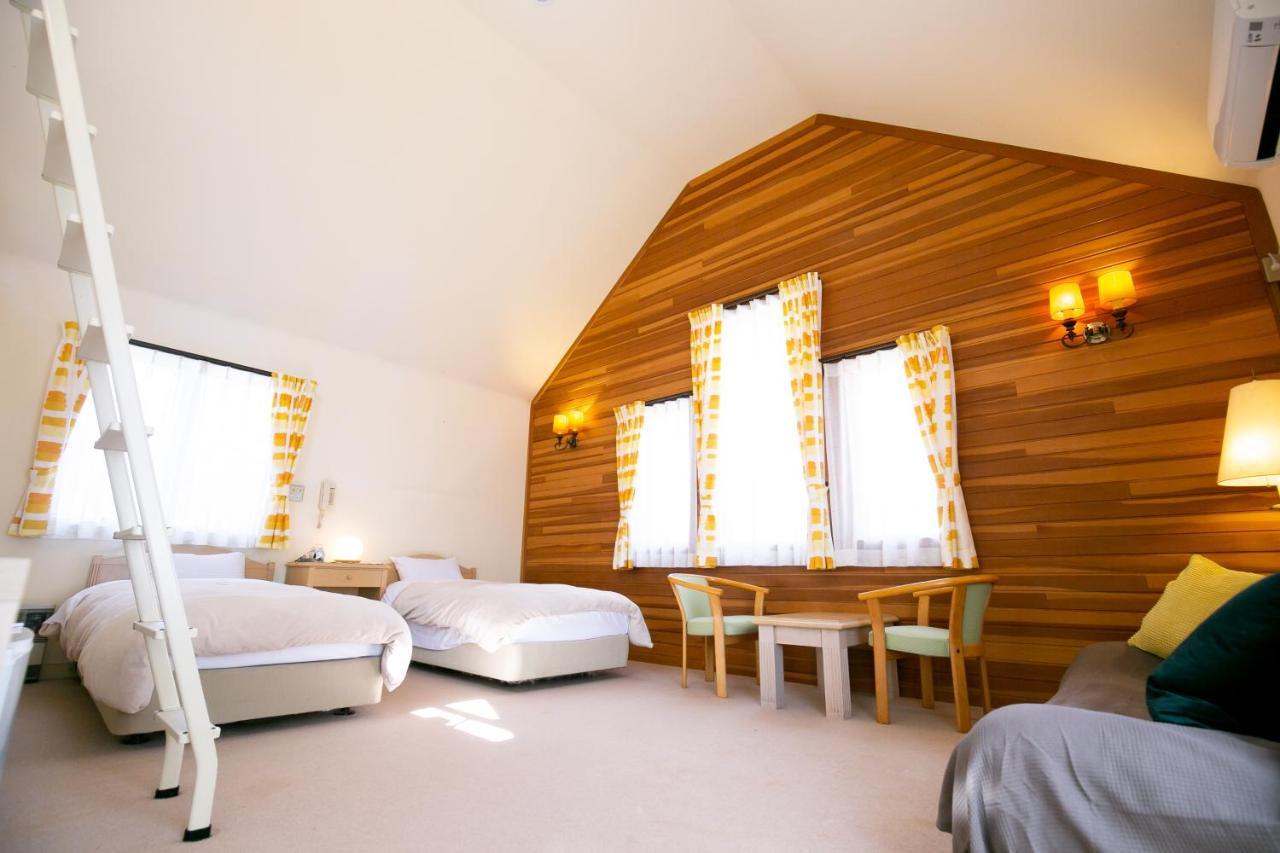 Bed and Breakfast Ryosha Tsukiakari à Yamanakako Extérieur photo