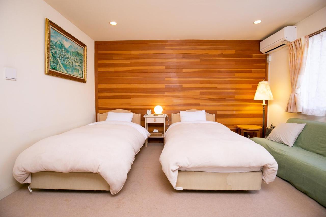 Bed and Breakfast Ryosha Tsukiakari à Yamanakako Extérieur photo