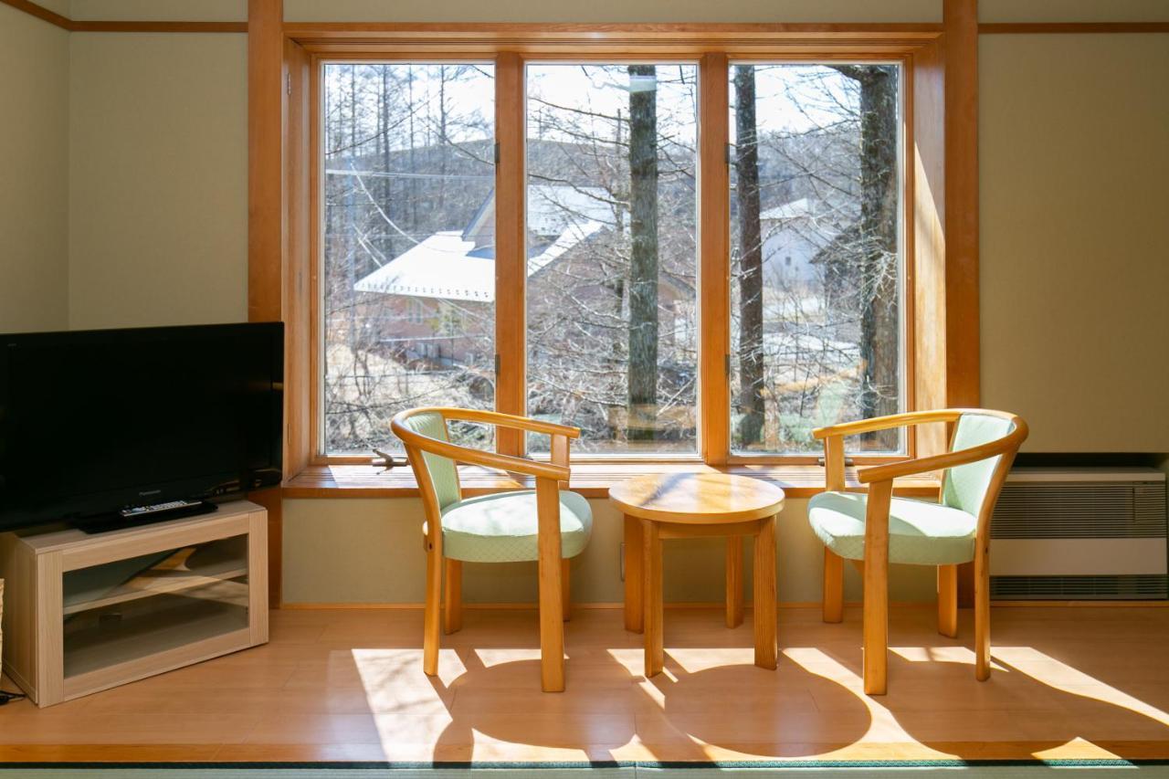 Bed and Breakfast Ryosha Tsukiakari à Yamanakako Extérieur photo